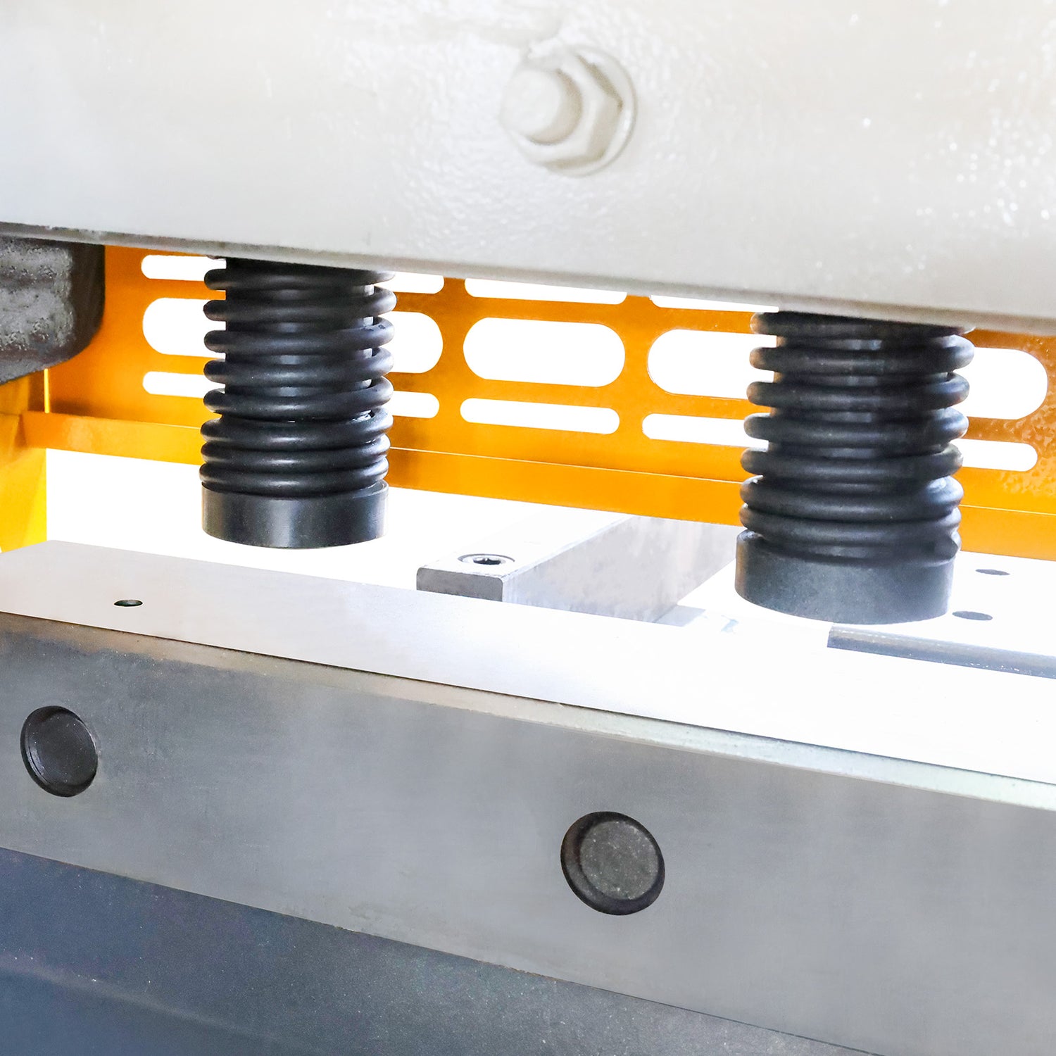 Kang Industrial QC11Y-8x3200 Hydraulic Guilloine Shear, NC Metal Cutting Machine, 3200x8.0mm Cutting Capacity