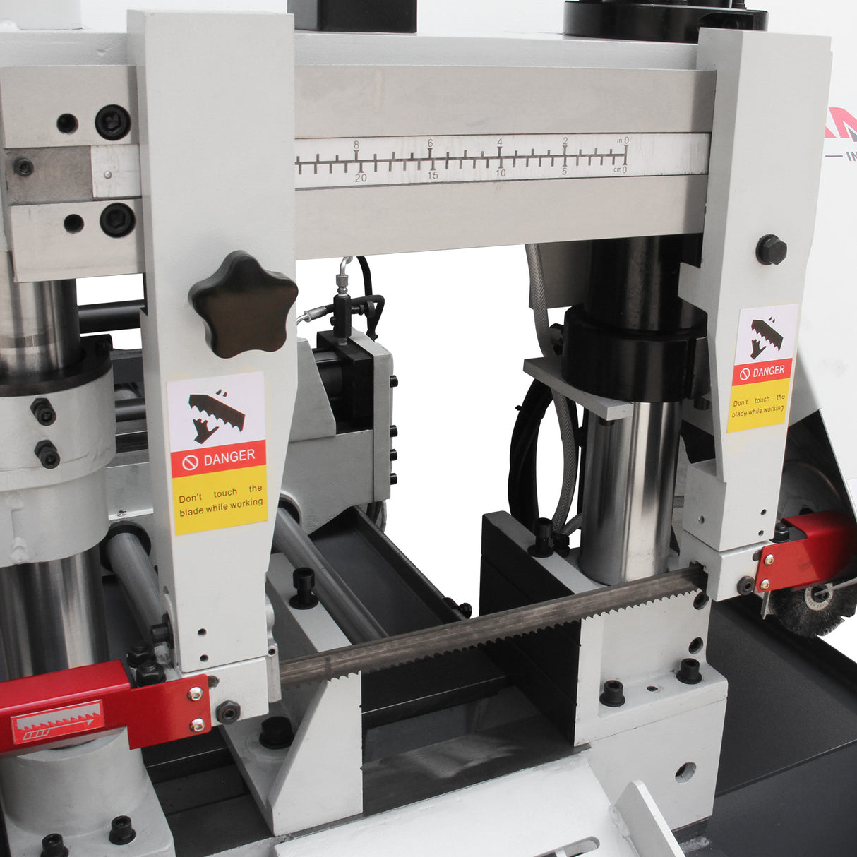 Kang Industrial TBK-11B Double Column Band Saw, Hydraulic Downfeed Controal, OD 280mm Cutting Capacity