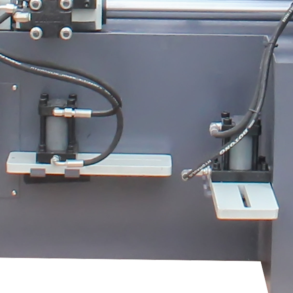 Kang Industrial TBK-11B Double Column Band Saw, Hydraulic Downfeed Controal, OD 280mm Cutting Capacity