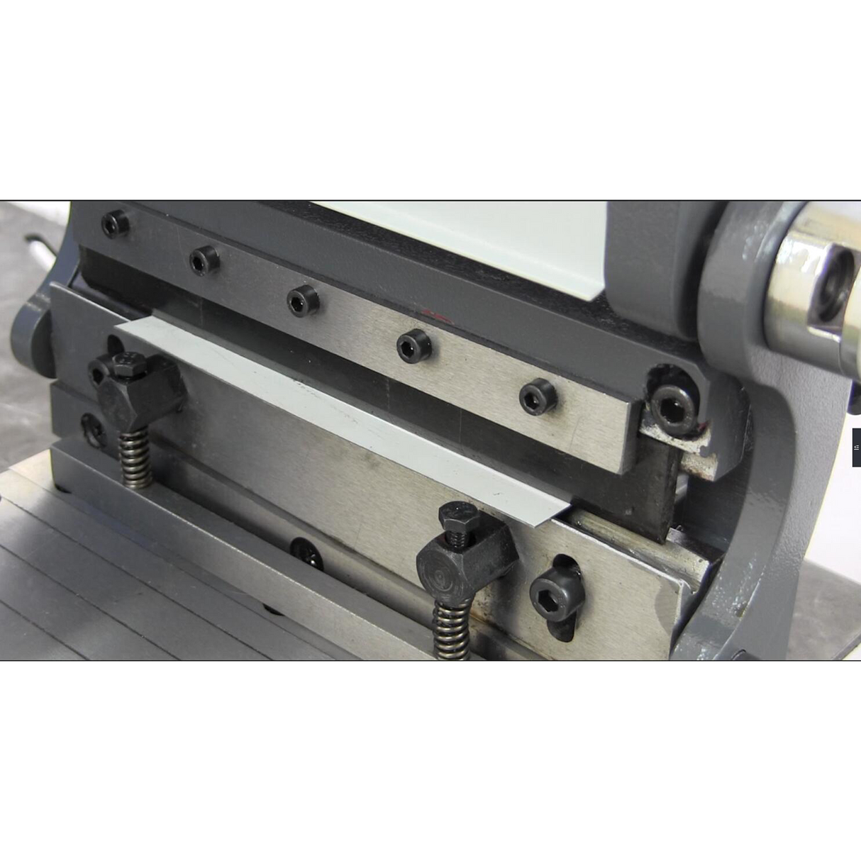 KANG 760mm Sheet Metal Guillotine, Brake & Roll